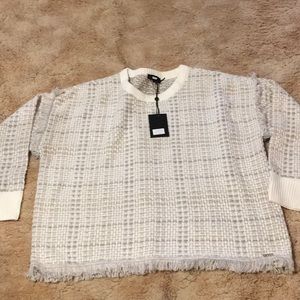 Ladies DKNY cream/beige/ gray Sweater NWT. Size XL